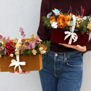 Cofre de terciopelo con flores